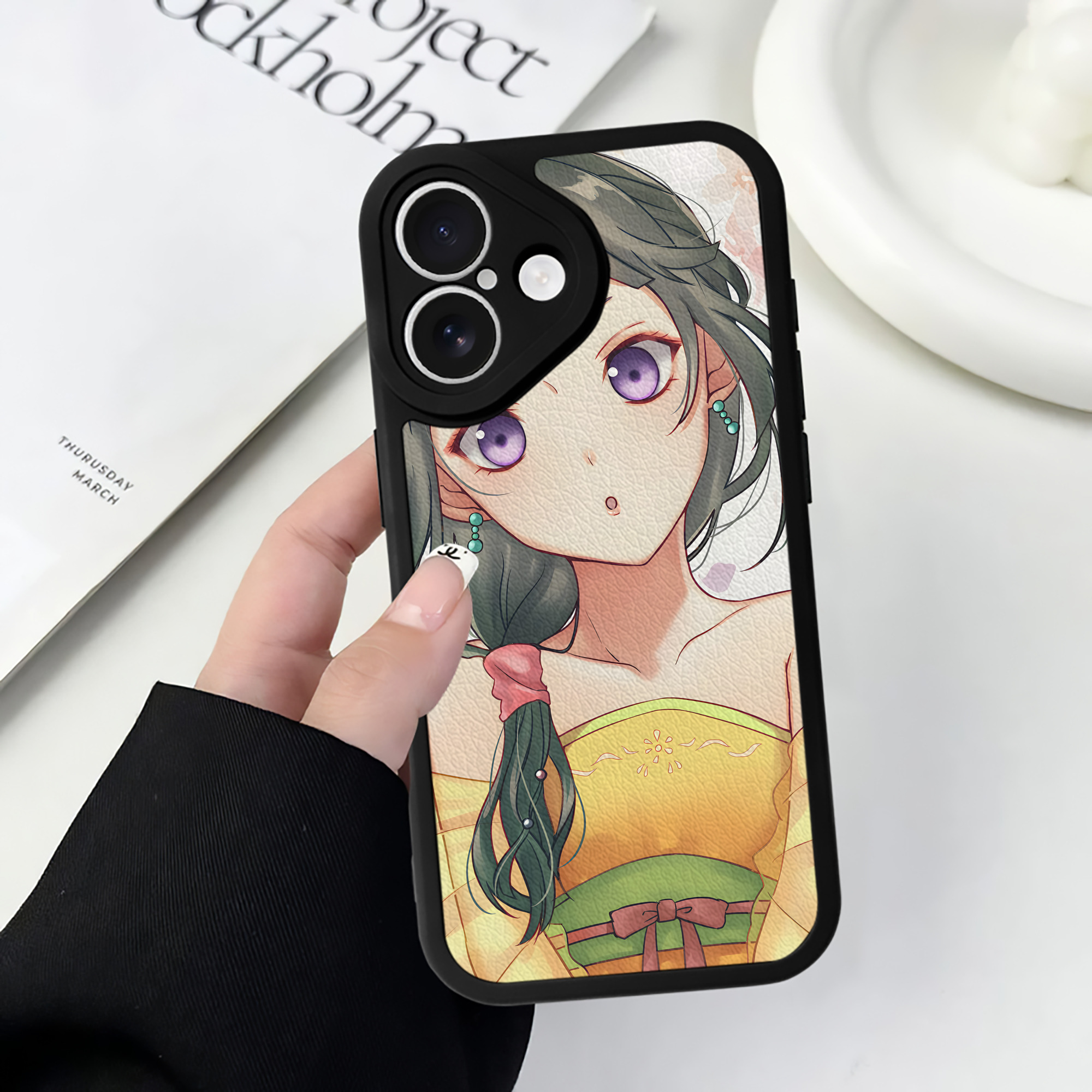 （画像用） 薬屋のひとりごと The Apothecary Diaries 【iPhone 16シリーズ対応】シリコンスマホケース（レザー調） 材質：シリコン